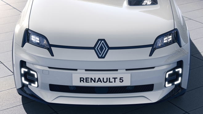 El Renault 5 se lanzará a finales de año.