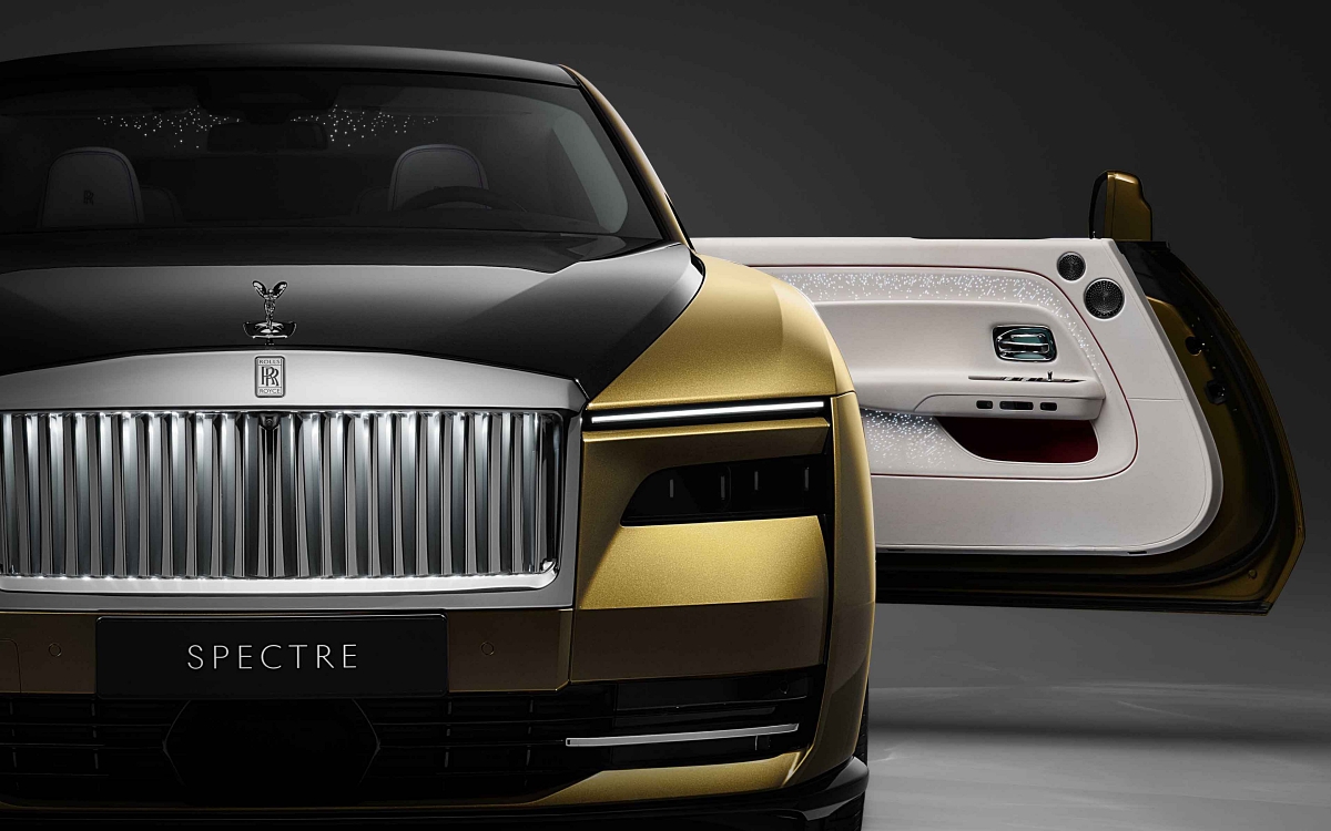 Rolls-Royce-Spectre-Frontal