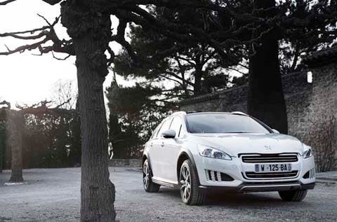 Llega al mercado español el híbrido diésel 508 RXH de Peugeot