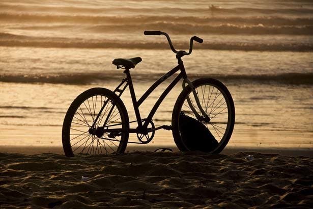 En bicicleta camino del mar