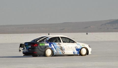 El Volkswagen Jetta es, con 300 km/h, el híbrido más rápido de su categoría