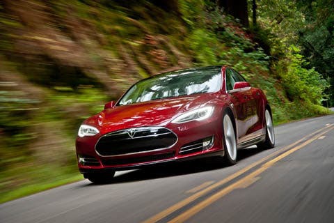El Tesla Model S: Mejor coche del año 2013 por la revista Motor Trend y Automobile