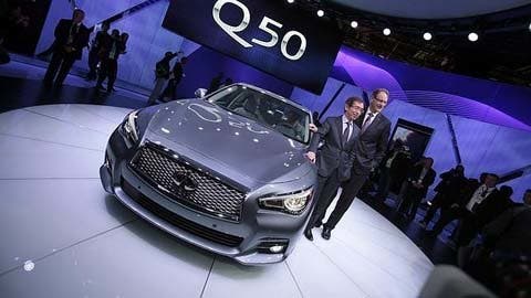 Infiniti muestra en en el Salón de Detroit el nuevo Q50, un híbrido de 360 CV