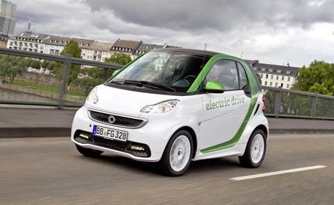 17 vehículos eléctricos a examen