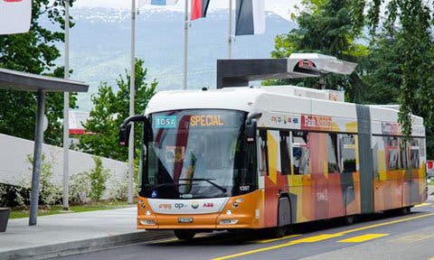 Los autobuses eléctricos se recargarán en las paradas en 15 segundos