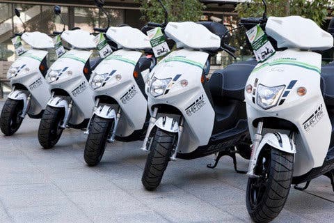 La moto eléctrica es la única que crece en el mercado alternativo