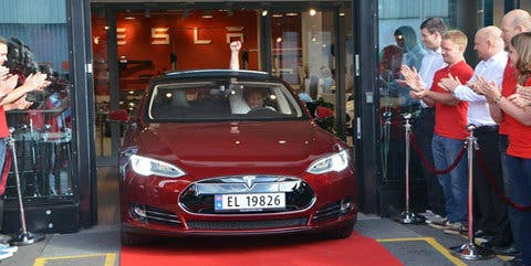 Tesla-Noruega-1