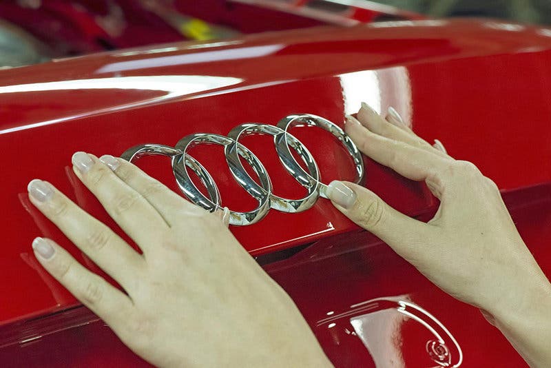 Audi desarrolla las baterias de su futuro SUV electrico con LG y Samsung