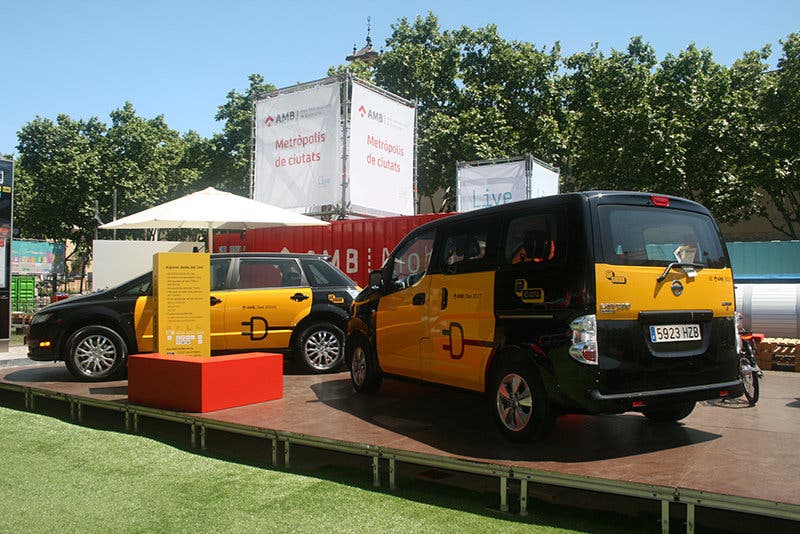 El Área Metropolitana de Barcelona (AMB) ha aprobado la instalación de 10 puntos de carga rápida para vehículos eléctricos
