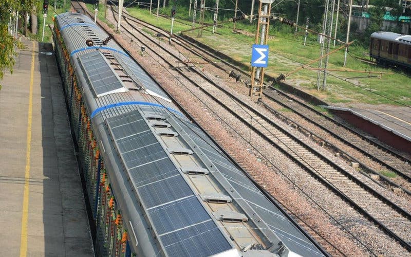 trem-solar-india