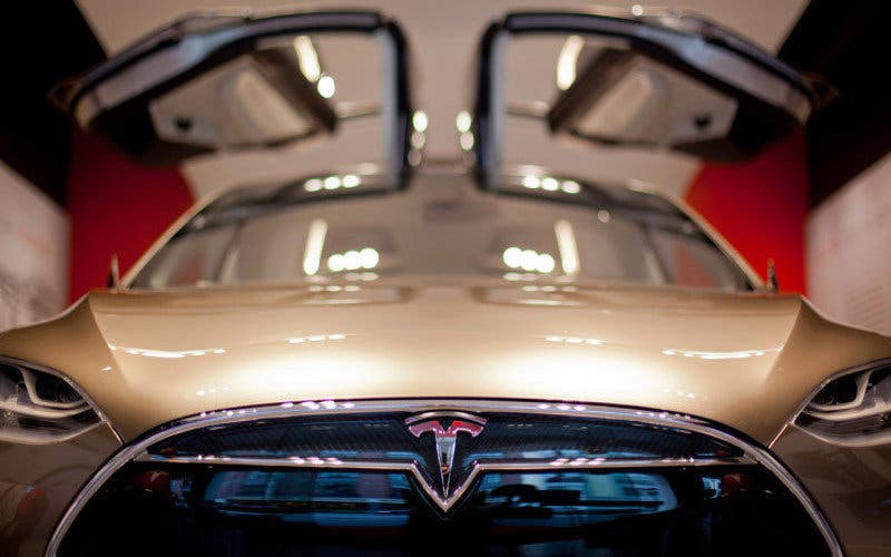 tesla-model-x-09-1363010634