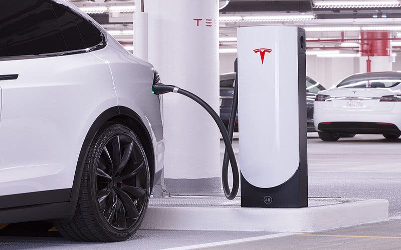 Tesla cargador