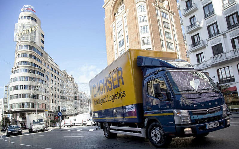 Dascher Mercedes Benz camion hibrido madrid