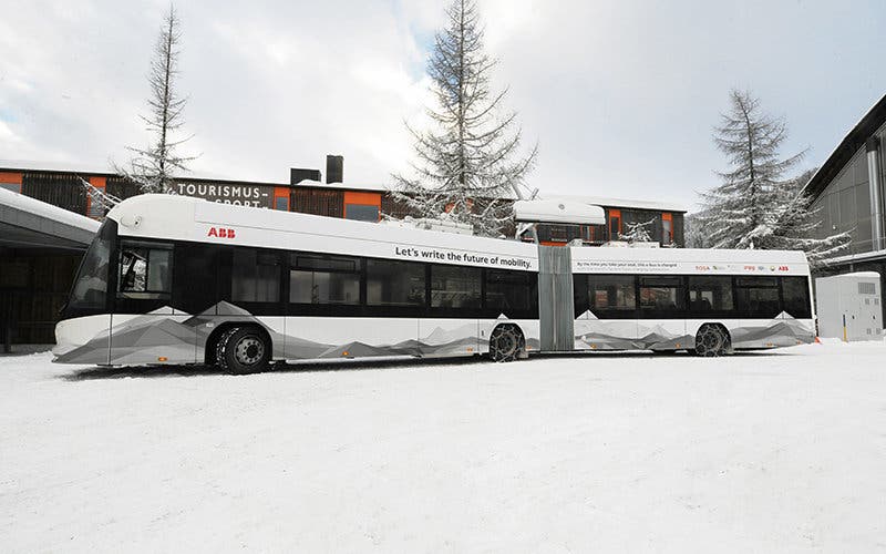 ABB_flash-charging-station-Davos