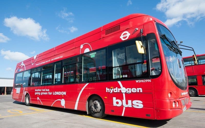 Hydrogen-bus-sunny