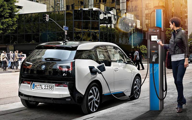 BMW-i3-Charging-1-1024x683