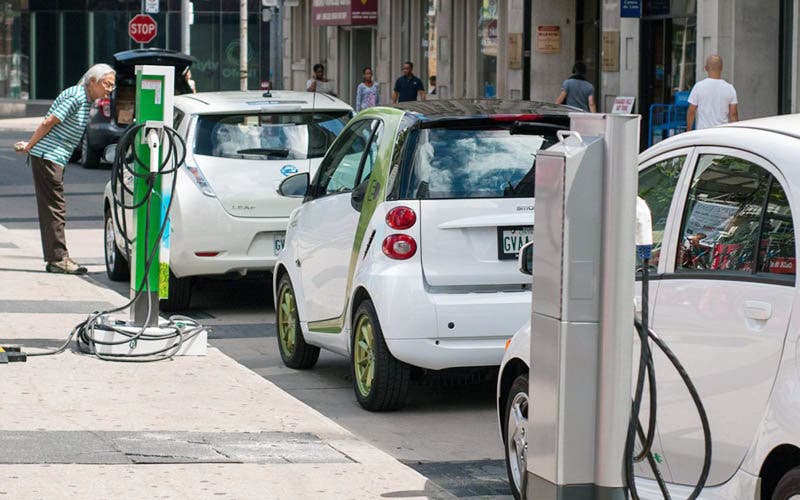 ride_and_drive_evs_plugn_drive_ontario-e1492567671211
