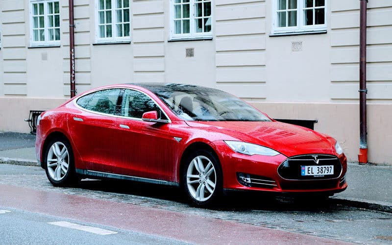 Tesla-Model-S-Norway-1200x800