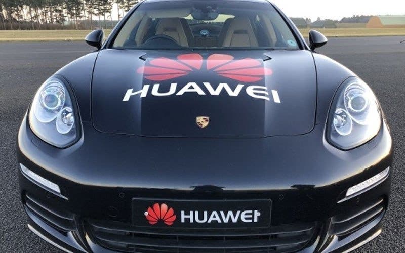 huawei-vehiculo-autonomo-smartphone