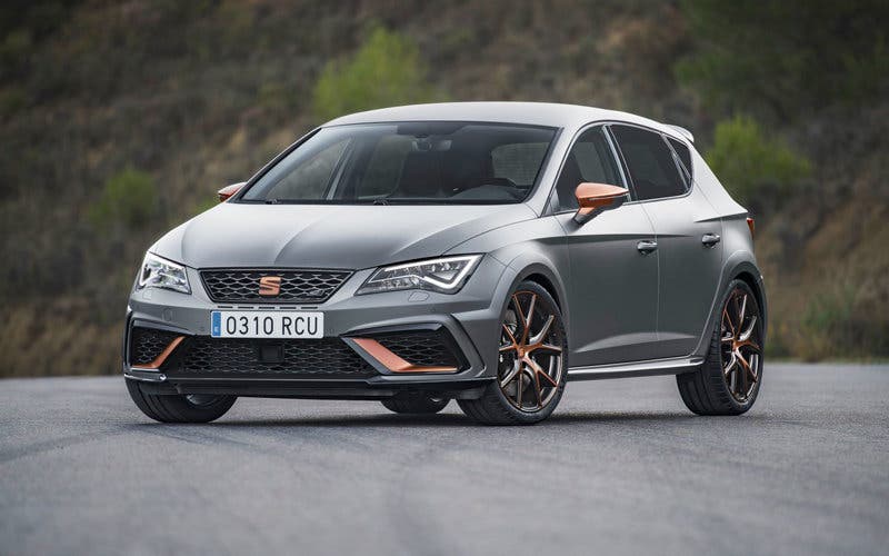 seat-leon-hibrido-enchufable