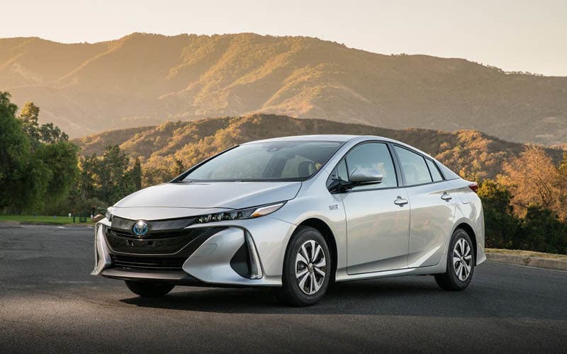 2017-toyota-prius-prime_100568208_l