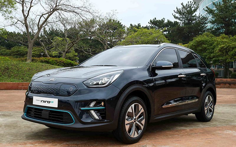 KIA presenta el nuevo Niro eléctrico con dos versiones, según batería y autonomía.