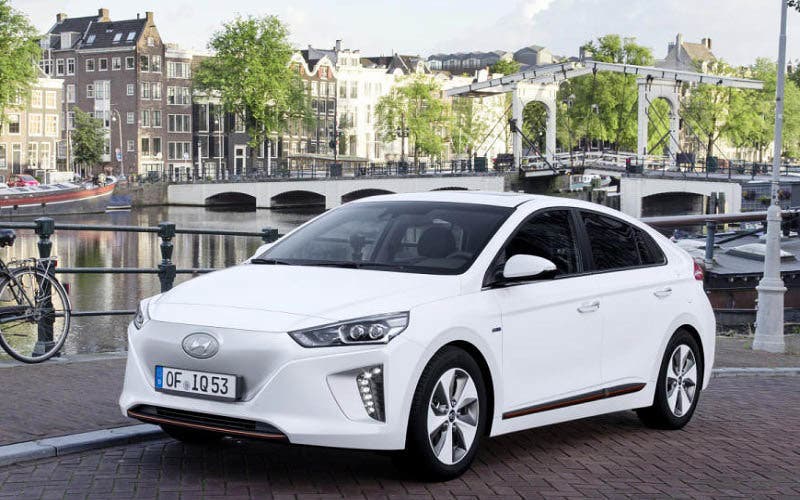 Hyundai-Ioniq