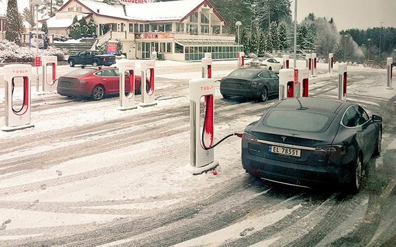 tesla-charging