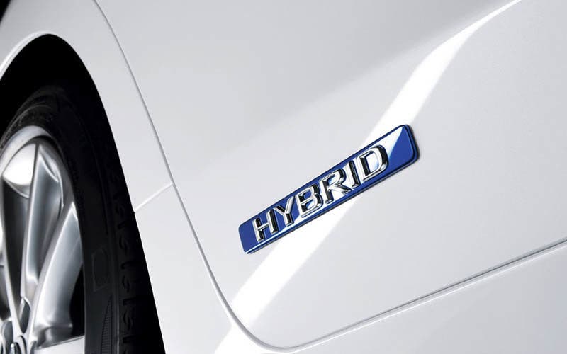 lexus_ct-200h_hybrid-emblem_11