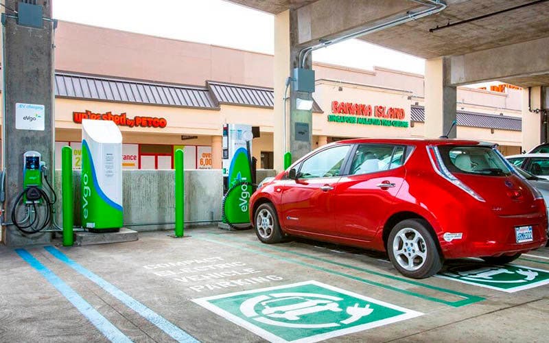 Recarga rápida del Nissan Leaf de primera generación