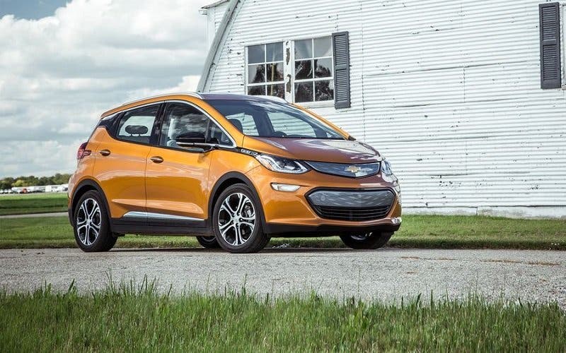 2017-chevrolet-bolt-ev-in-depth-model-review-car-and-driver-photo-682913-s-original