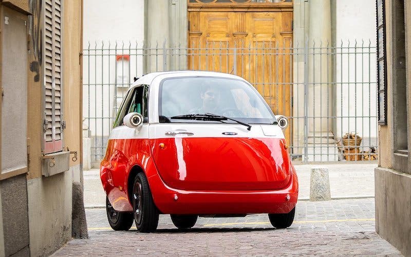 microlino-zurich-downtown