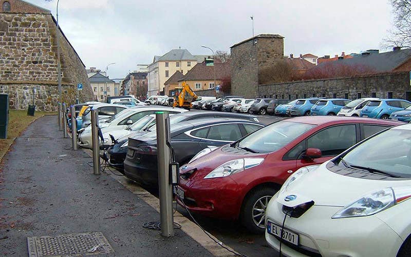 Noruega alcanza el 60% de cuota de mercado de vehículos eléctricos en septiembre de 2018