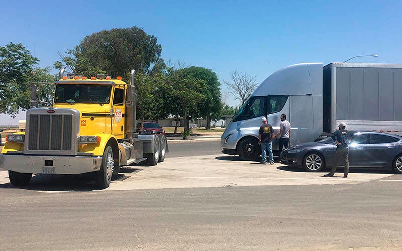 Tesla Semi Crédito Foto Jerome Guillen