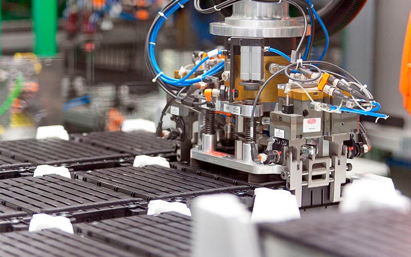 Se pone en marcha en China la primera línea de producción de baterías de litio con electrolito sólido