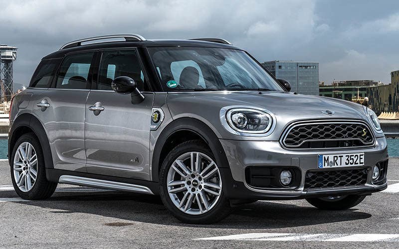 Mini-Countryman_Plug-in_Hybrid-2017-1600-03