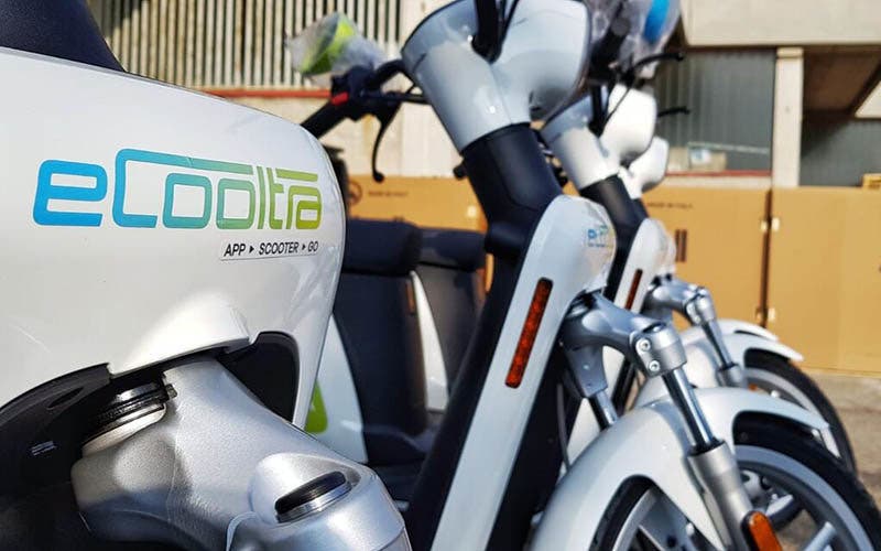 eCooltra amplía su flota en Barcelona con 1.150 nuevas motos eléctricas.