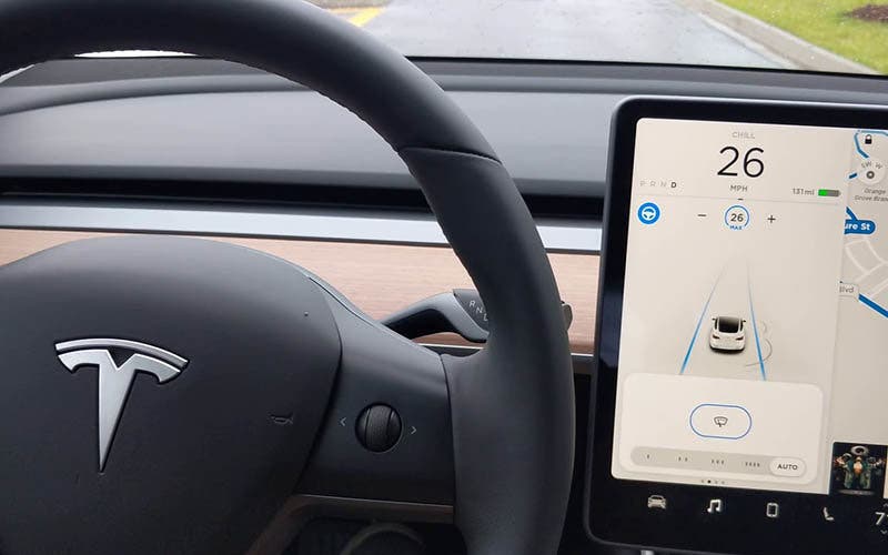 tesla-autopilot-rotondas