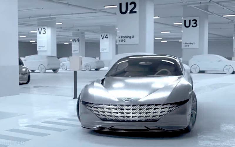 El sistema de aparcamiento automático de Hyundai-Kia libera el punto de carga cuando finaliza el proceso para que sea utilizado por otro coche eléctrico