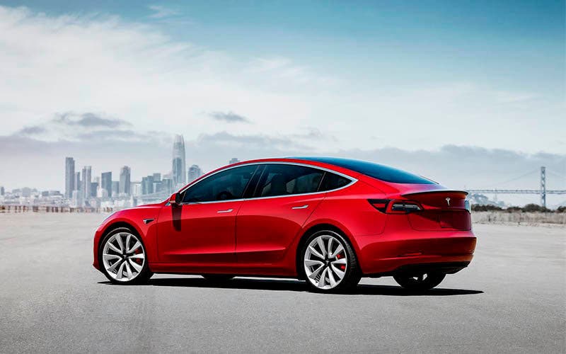 Tesla ha actualizado la autonomía del Model 3 Mid Range