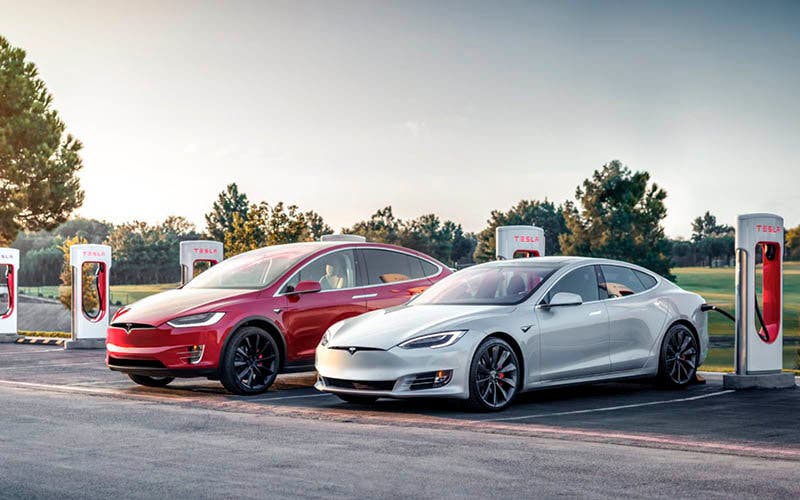 Tesla reduce las horas dedicadas a la fabricación del Model S y del Model X