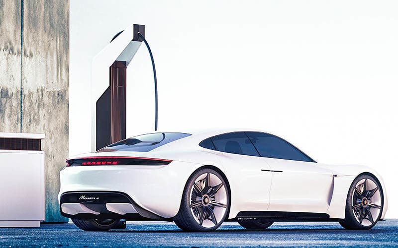 La recarga se utiliza como argumento de ventas para los coches eléctricos