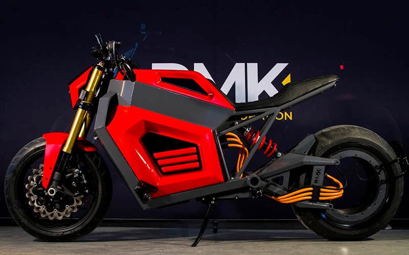 La RMK E2 es una motocicleta eléctrica con el motor integrado en la llanta de la rueda