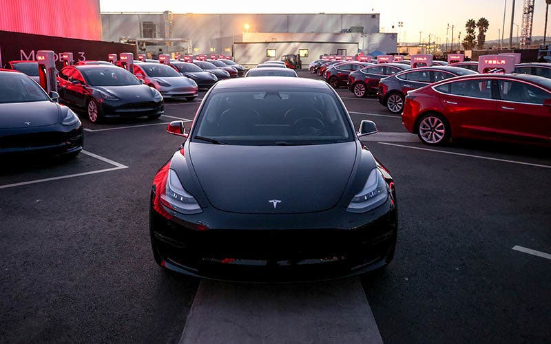 Model 3 First Deliveries