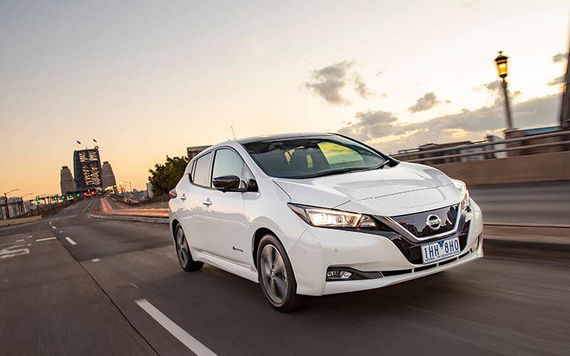 Melbourne, Australia – The New Nissan LEAF has won its first major Australian automotive award, winning the coveted Drive.com.au Car of the Year 'Green Innovation' award.