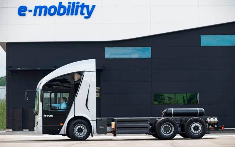 El primer camión eléctrico de Irizar el ie truck cuenta con unsistema extensor de rango de GNC