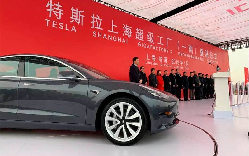 Tesla se ha asegurado la financación de la primera fase de la Gigafactory 3