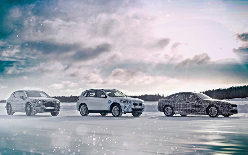 El BMW i4, el BMW iX3 y el BMW INext se ponen a probea en el Círculo Polar Ártico