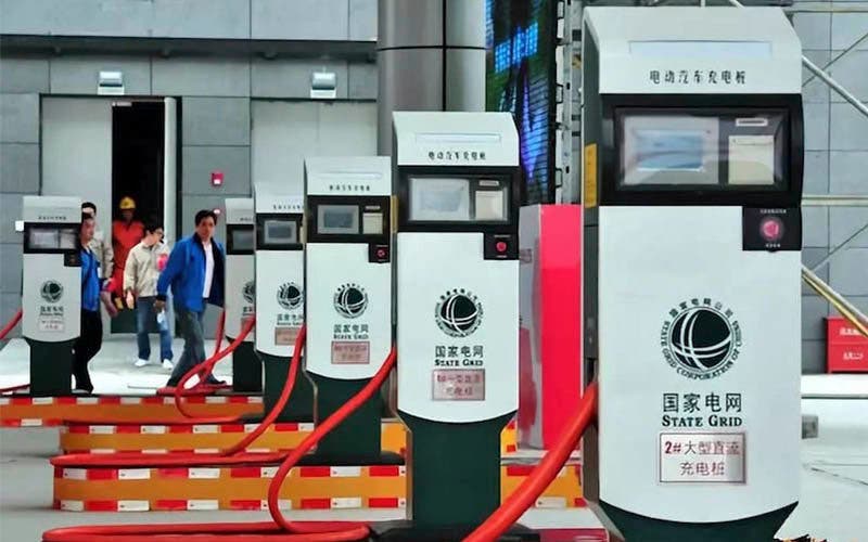China reduce los incentivos a la compra de coches eléctricos y los dedica a la infraestructura de recarga