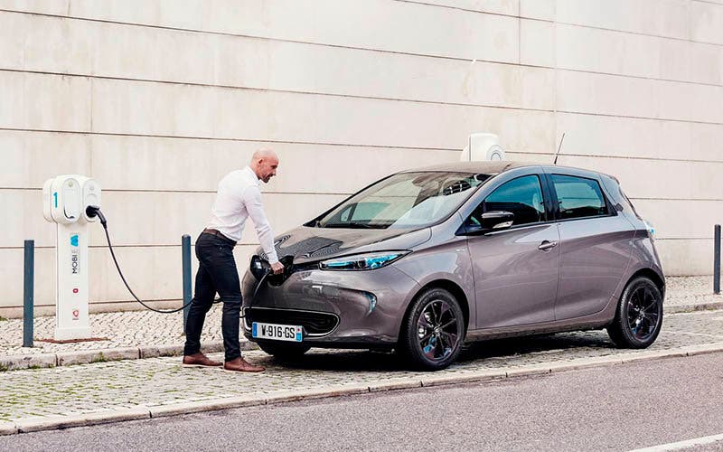 La nueva generación del Renault Zoe aportará cambios mecánicos y actualizará el interior